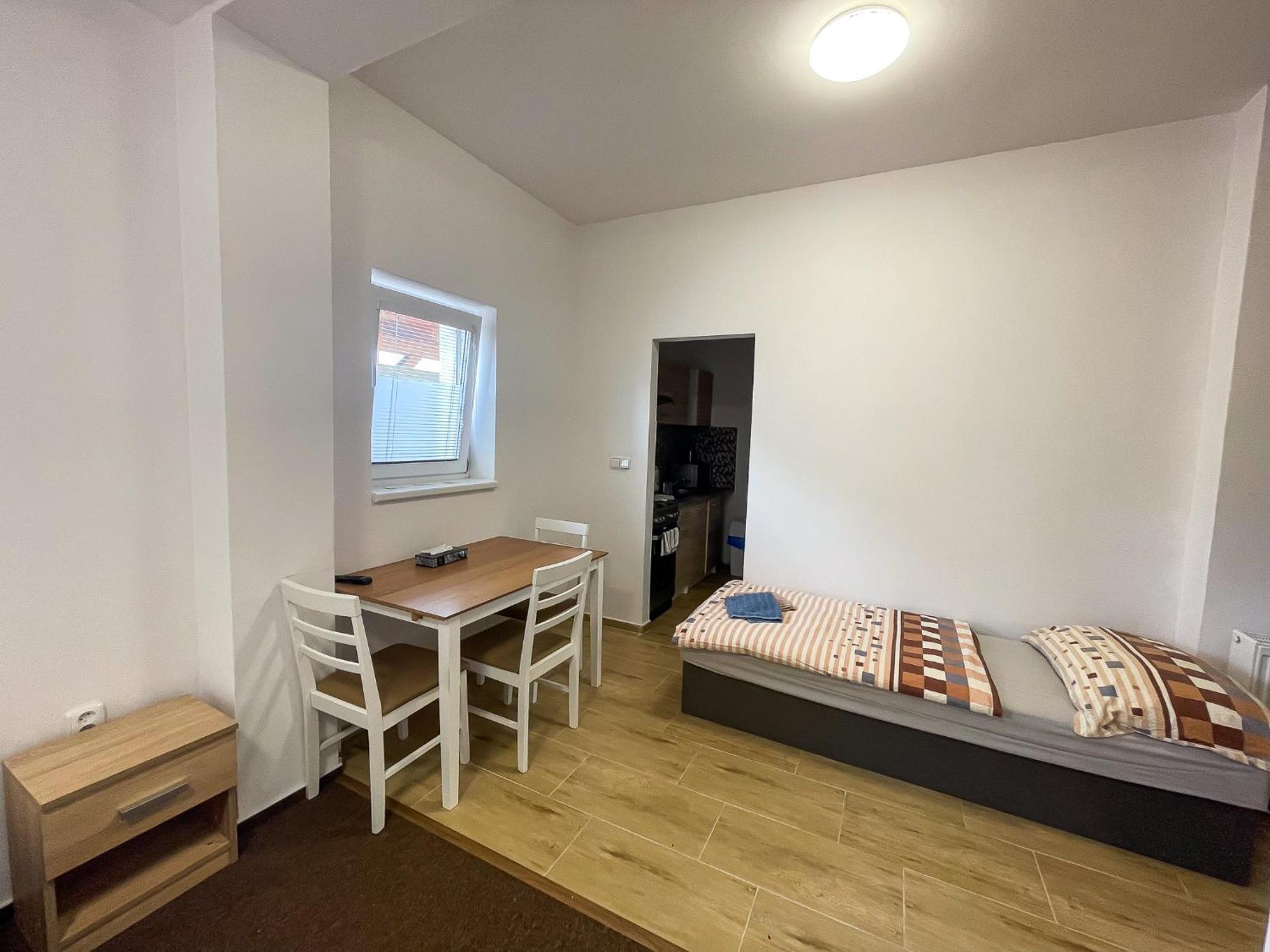 Hotel Aldo Unicov Екстер'єр фото