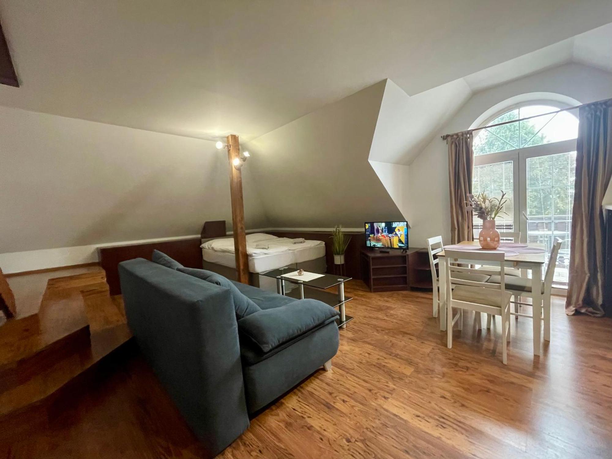 Hotel Aldo Unicov Екстер'єр фото