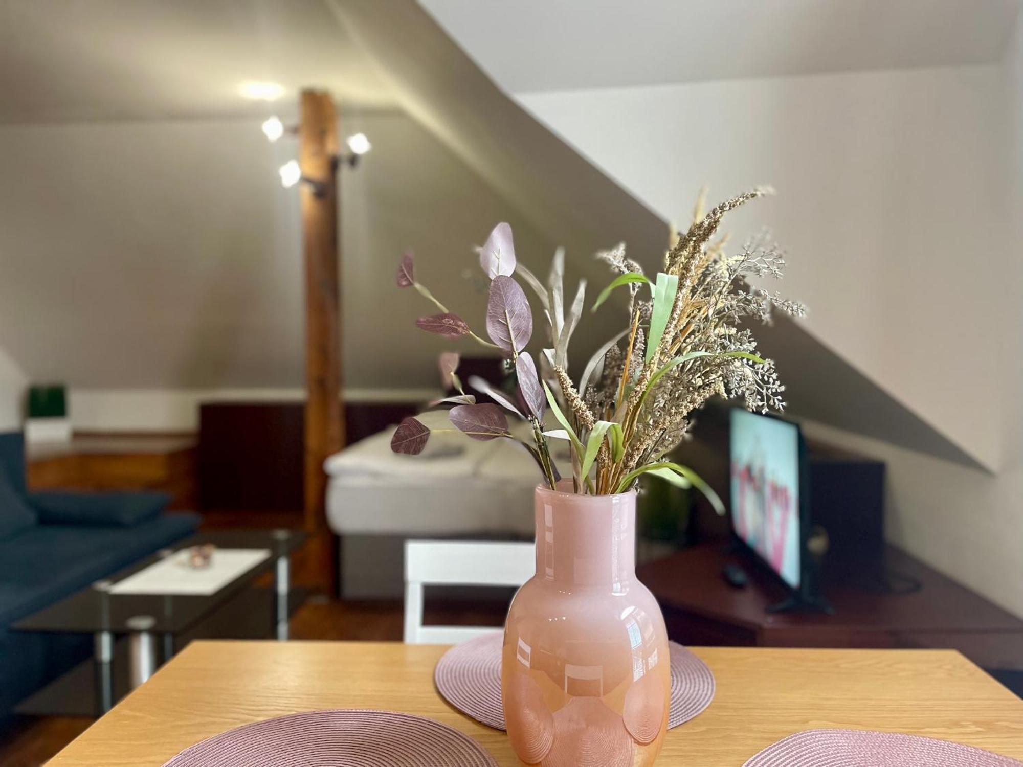 Hotel Aldo Unicov Екстер'єр фото