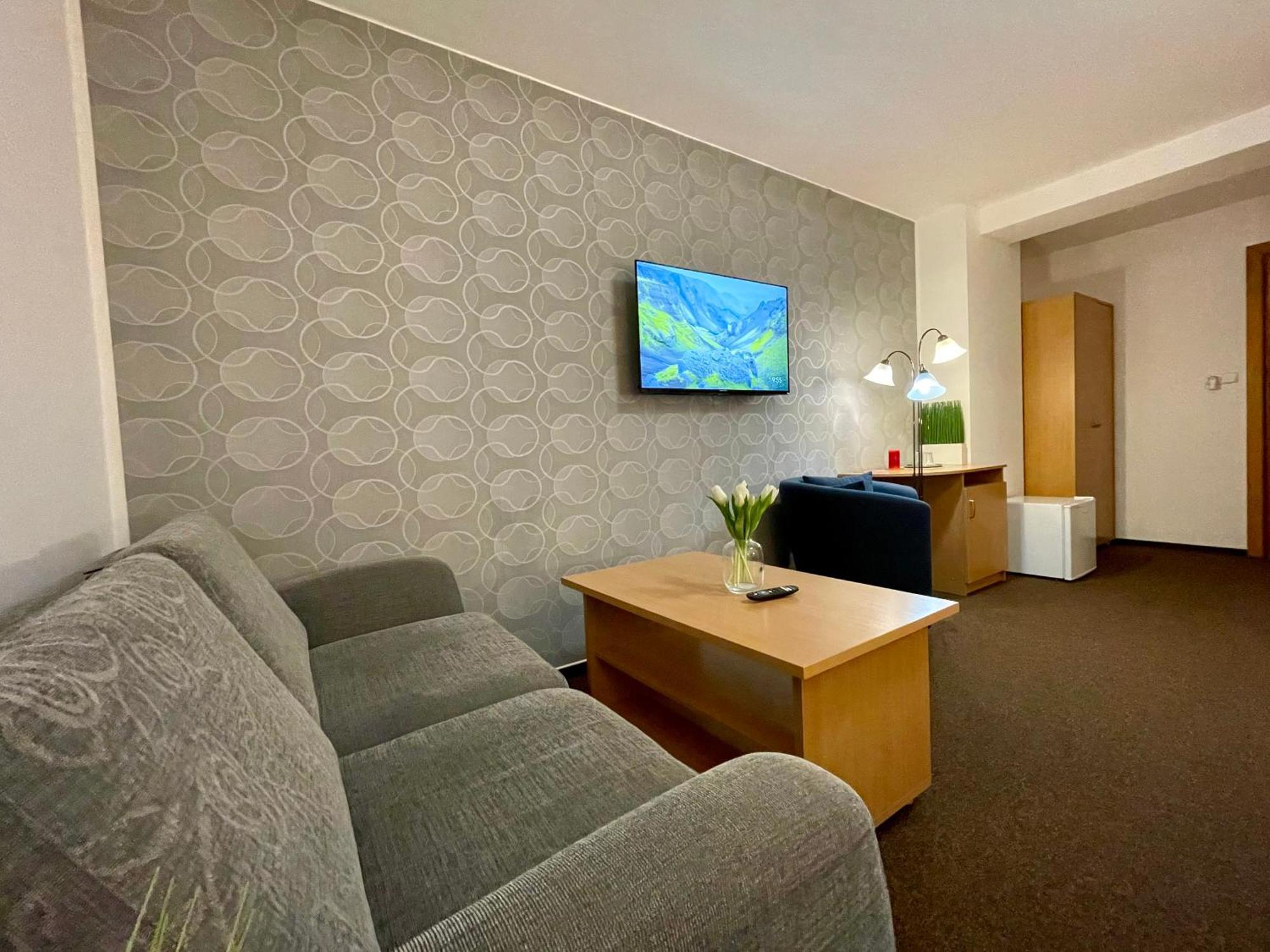 Hotel Aldo Unicov Екстер'єр фото
