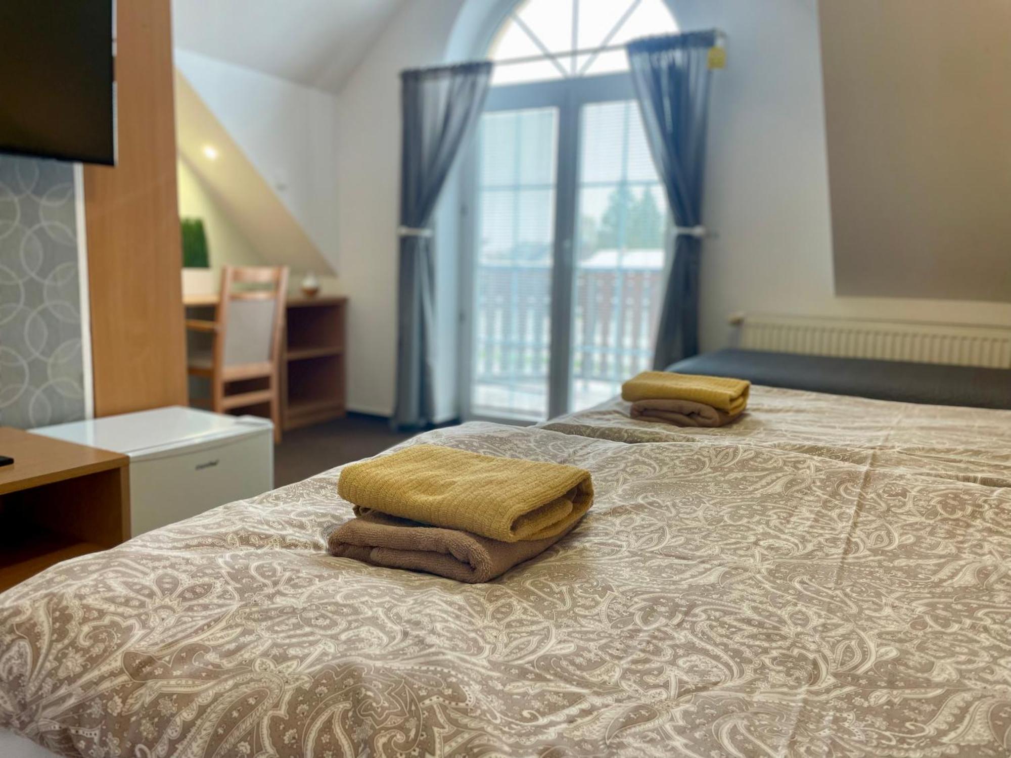 Hotel Aldo Unicov Екстер'єр фото